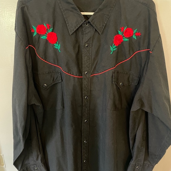 Men’s Western Shirt gently used - Picture 4 of 4